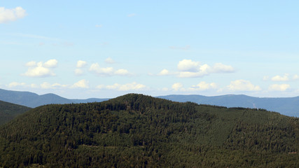 Les bois et les montagnes