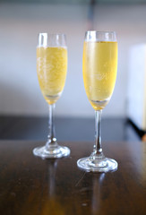glasses of champagne and glasses of champagne