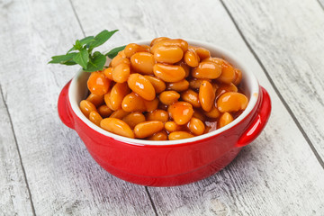 White beans with tomato sauce