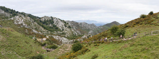 Fototapeta na wymiar Lagos de Covadonga en Asturias, España.
