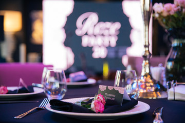 beautiful wedding design, chic restaurant, catering at a restaurant