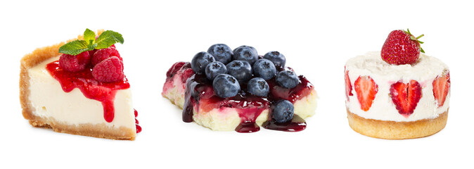 Fototapety  Set of cheesecakes with fresh berries and mint