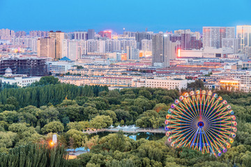 Night view of Ferris wheel in Qingcheng Park, Hohhot, Inner Mongolia, China © Govan