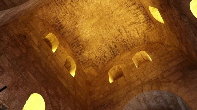 Interno della Torre Pisana del Palazzo Reale di Palermo