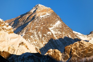 Evening panoramic view of mount Everest with blue sky
