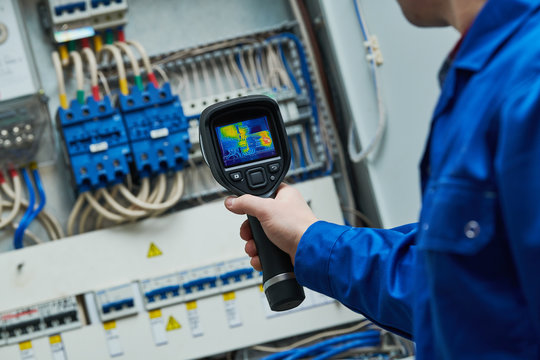 thermal imaging inspection of electrical equipment