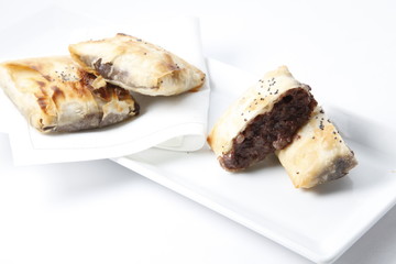 pincho aperitivo gourmet de morcilla. gourmet blood sausage appetizer skewer.