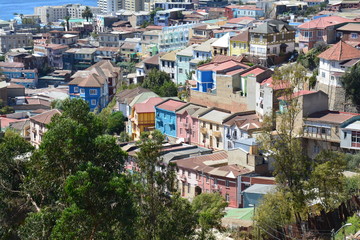 Fototapeta na wymiar Ville colorée Valparaiso Chili