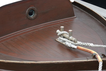 Festmacher auf einem Boot