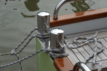 Obraz premium Festmacher auf einem Boot