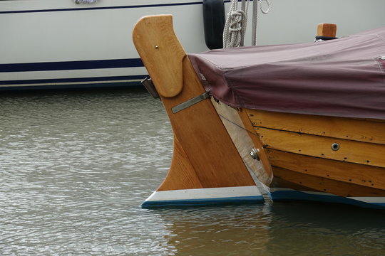 Ruderblatt aus Holz eines Bootes
