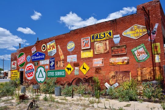 Erick, Oklahoma, Usa - July 20, 2017 : Sandhills Curiosity Shop located in Erick's oldest building - the City Meat Market. It is a large collection of crazy Route 66 memorabilia. Sandhills Curiosity S