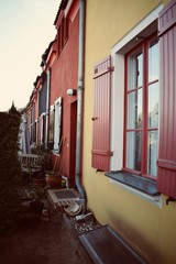 Fototapeta na wymiar Haus /colourful house