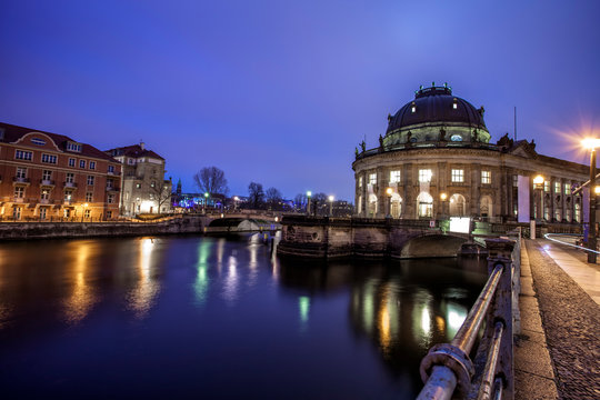 Night photo of the Spree river and the Museum Island with the Bode Museum