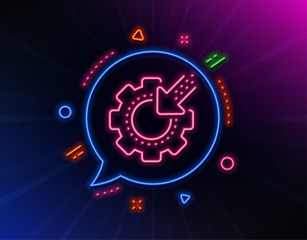 Seo gear line icon. Neon laser lights. Settings cogwheel sign. Traffic management symbol. Glow laser speech bubble. Neon lights chat bubble. Banner badge with seo gear icon. Vector