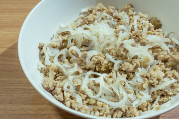 spicy minced pork salad
