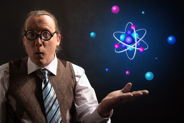 Professor or Teacher hat presenting Atom icon