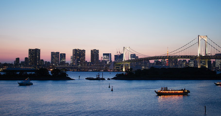 Obraz premium Odaiba city skyline in the evening