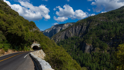 Yosemite National Park © Marcin