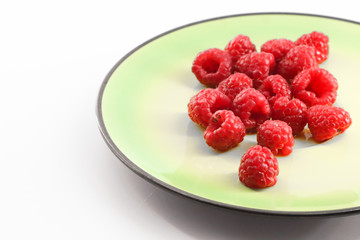 raspberries in bowl