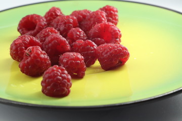 raspberries in a bowl