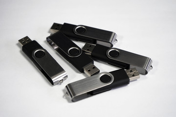 Jumble of USB stick in a pile