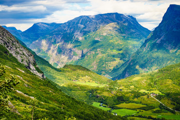 Obraz premium Geiranger valley and eagle road