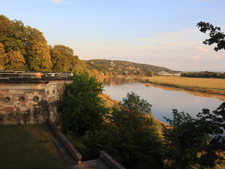 Fototapeta premium Blick über die Elbe in Dresden