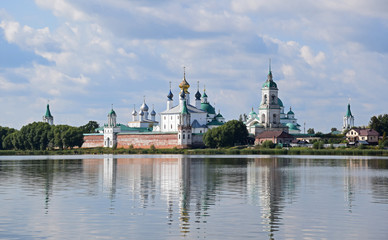 Obraz premium Spaso-Yakovlevsky monastery was founded in 1389 by Rostov Bishop St. James. Major temples built in 1725 - 1758. Russia, Rostov, August 2019