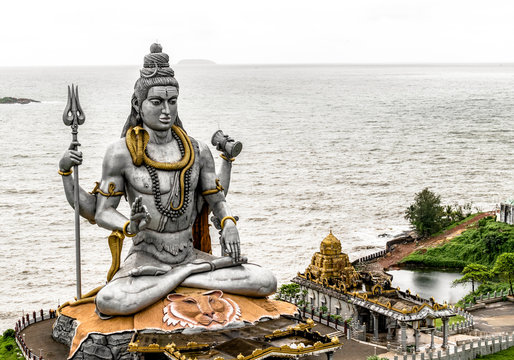 Very Famous and Magnificent statue of Lord Shiva in Murdeshwar, Karnataka. This 123 feet statue is situated on the coast of Arabian sea and is the second tallest statue of God Shiva of Hindu mythology