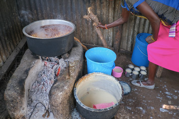 cucina di una scuola africana in Kenya 