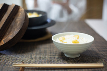 秋の味覚、秋のイメージ、栗ご飯