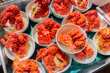 Seafood on ice, Seafood buffet line