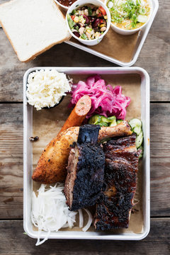 Holy Smoke BBQ i Br&auml;cke utanf&ouml;r H&ouml;gan&auml;s.