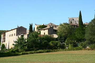 Fototapeta na wymiar Montclus, village médiéval dans le Gard en France