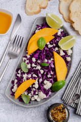 Salad of raw vegetables