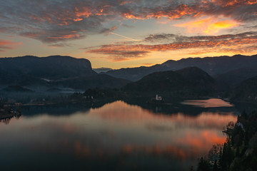 Fototapeta na wymiar Lake Bled Sunset