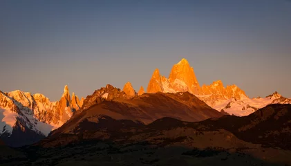 Photo sur Plexiglas Fitz Roy Lever du soleil sur la montagne Fitz Roy en Patagonie, beau paysage panoramique, nature de l& 39 Argentine.