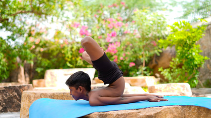 Indian yoga pose outdoor © K2 PRODUCTION