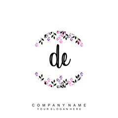 letter DE surrounded by beautiful and elegant flowers and leaves. Wedding monogram logo template. Fashion Logo template Vectors,
