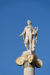 Fototapeta na wymiar Apollon Statue