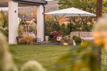  The garden terrace in autumn