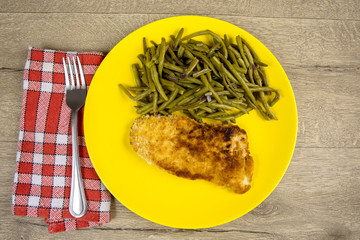 escalope de volaille panée et haricots verts