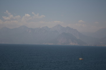 Fototapeta na wymiar Boat on the sea Mediterranean