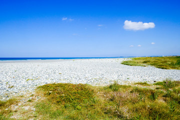Küstenlandschaft in der Bretagne, Frankreich, im Sommer