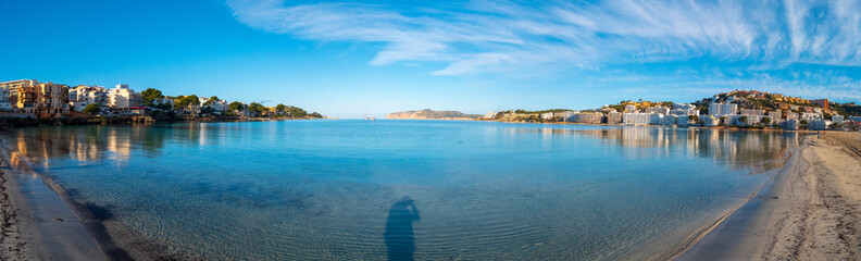 Traumstrand auf Mallorca an einem sonnigen Tag
