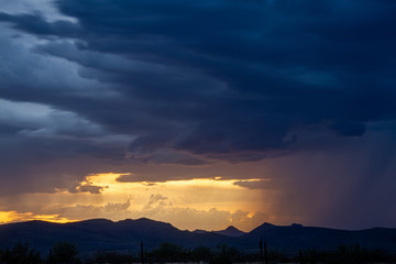 Fototapeta premium A sunset image of a monsoon in the Sonoran desert of Arizona.