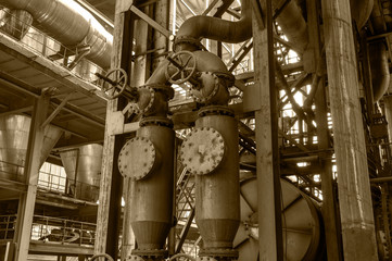 Steelmaking plant and steelmaking workshop