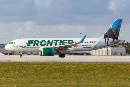 Frontier Airlines Airbus A320neo Airplane Miami Airport