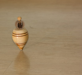 Pião -  toy spinning top